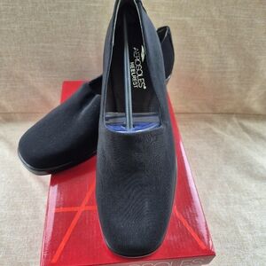 AEROSOLES Black Fabric Temptation Shoes 7.5 M